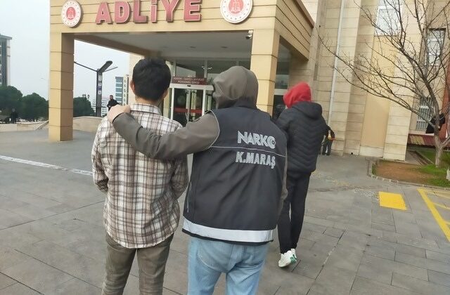 EMNİYET UYUŞTURUCU TİCARETİ YAPAN İKİ ŞAHSİ YAKALADI