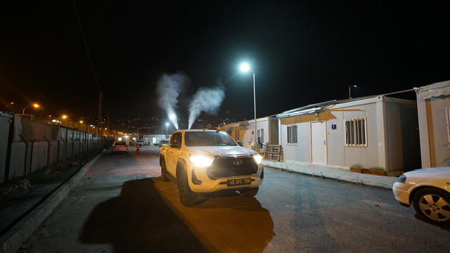 Büyükşehir, Zararlılarla Mücadele İçin Gece Gündüz Sahada