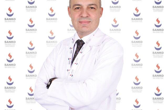 PROF. DR. KISACIK:ANKİLOZAN SPONDİLİTİN EN BELİRGİN ÖZELLİĞİ SABAHLARI ORTAYA ÇIKAN BEL VE KALÇA AĞRISIDIR