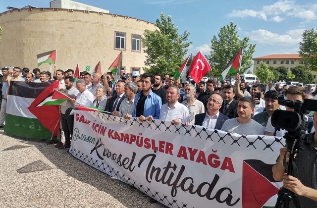 AKADEMİSYENLER VE KSÜ ÖĞRENCİLERİNDEN GAZZE’YE DESTEK