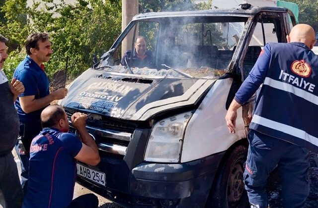 Kahramanmaraş’ta araç yangınları korkuttu