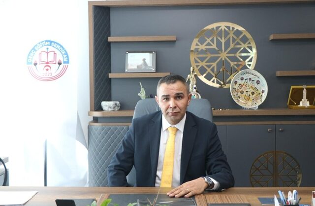 Başkan Arık, öğretmenlik meslek kanunu değerlendirdi