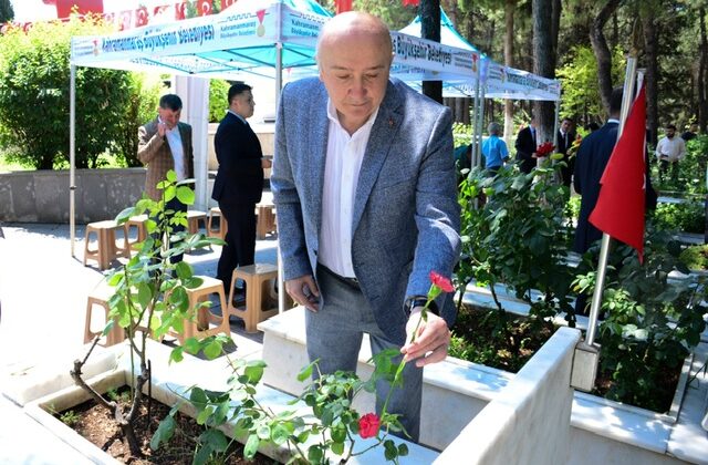 Rektör Prof. Dr. Alptekin Yasım, Şehir Protokolü ile Birlikte 15 Temmuz Demokrasi ve Milli Birlik Günü Etkinliklerine Katıldı