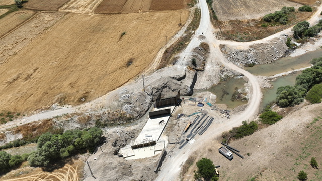 Büyükşehir Andırında Mahallelerin Yol İhtiyaçlarını Bir Bir Karşılıyor