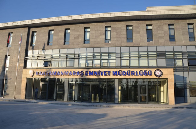 Kahramanmaraş’ta Aranan İki Suçlu Yakalandı ve Tutuklandı