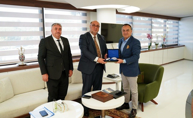 BAŞKAN AKPINAR ANKARA’DA TEMASLARDA BULUNDU: DULKADİROĞLU’NUN GELECEĞİ İÇİN ÖNEMLİ ADIMLAR ATILDI