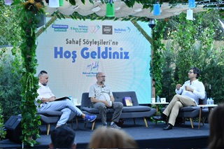 BEYLİKDÜZÜ SAHAF SÖYLEŞİLERİNDE HOMEROS VE İLYADA KONUŞULDU