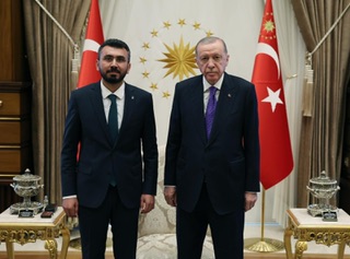 AK Parti Onikişubat İlçe Başkanı Mücahit Kara Görevinden Affını İstedi