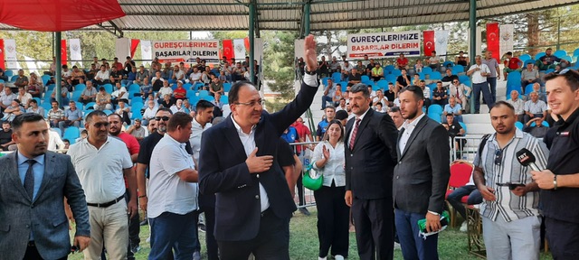 71.Darende Zengibar Karakucak Güreş ve Kültür Festivali Büyük Bir Coşkuyla düzenlendi