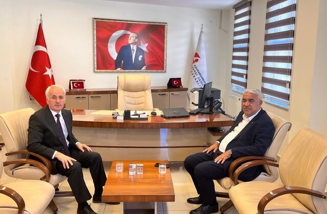 Esnaf ve Sanatkarlar Odaları Birliği Başkanı Ahmet Kuybu’dan Vergi Dairesi Başkanı Hüseyin Erol’a Ziyaret