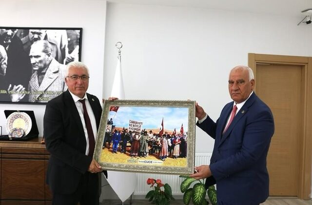 Göksun Belediye Başkanı Selim Cüce’den Pazarcık’a Anlamlı Ziyaret