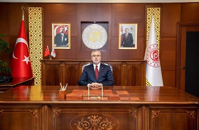 ÇALIŞMA VE SOSYAL GÜVENLİK BAKANI IŞIKHAN