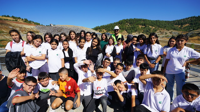 Büyükşehir, Dünya Temizlik Günü’nde Minik Çevre Gönüllülerini Ağırladı