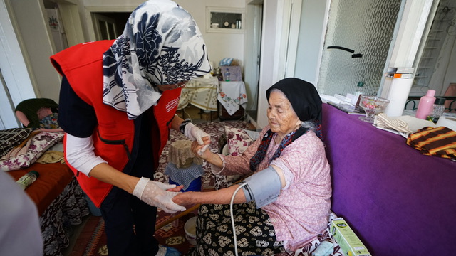 Büyükşehir’den Eylül Ayında İhtiyaç Sahiplerine 17 Milyon TL’lik Nakdi Destek