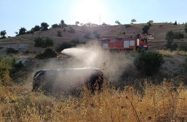 Pazarcık’ta yoldan çıkan otomobil takla attı: 1’i bebek 3 yaralı