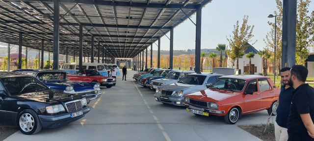 Kahramanmaraş’ta klasik araç tutkunları bir araya geliyor