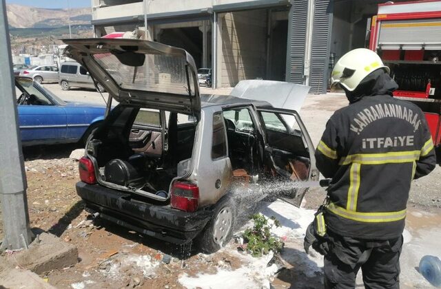 Kahramanmaraş’ta tamirhanedeki otomobilde yangın