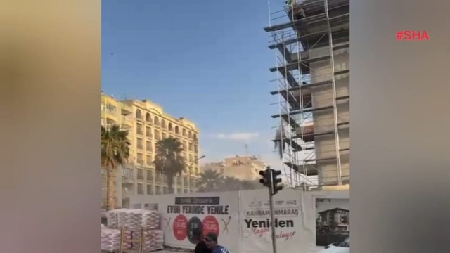 Kahramanmaraş’ta inşaat işçisi çevreyi toza buladı