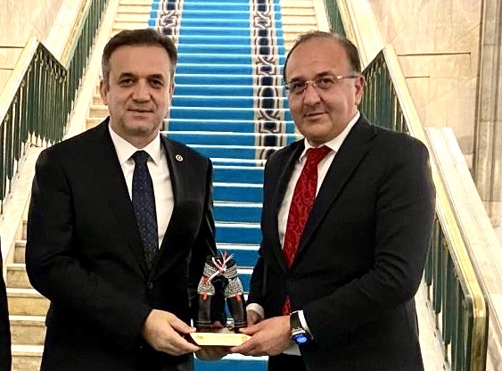 AK Parti Kahramanmaraş Milletvekili Mevlüt Kurt, TBMM’de Önemli Misafirlerini Ağırladı