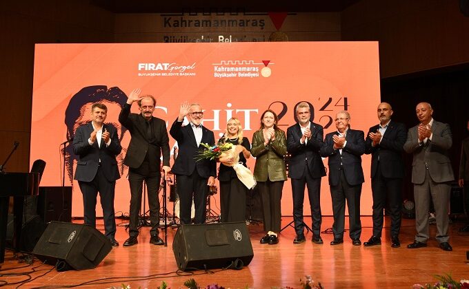 Büyükşehir’in Cahit Zarifoğlu Kültür Sanat Sezonu Dolu Dizgin Programla Başladı