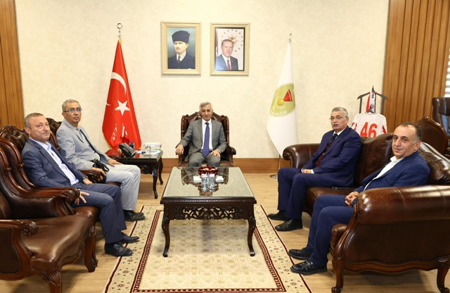Vali Mükerrem Ünlüer, Eski Milletvekili Celalettin Güvenç’i Ağırladı
