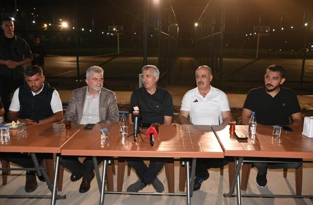 Vali Mükerrem Ünlüer’den İstiklalspor’a Destek Ziyareti