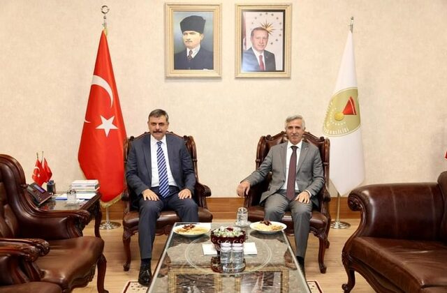 Kahramanmaraş Valisi Ünlüer, Erzurum Valisi Çiftçi’yi Ağırladı