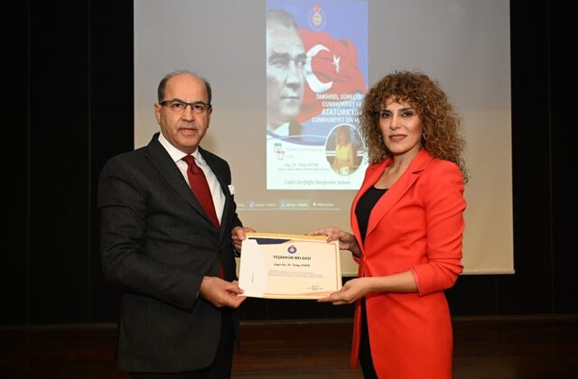 KSÜ’de “Tarihsel Süreçte Cumhuriyet ve Atatürk’ün Cumhuriyet İdeali” Konulu Konferans Düzenlendi
