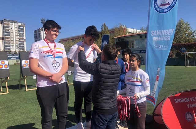 SANKO OKULLARI ÖĞRENCİLERİNİN OKÇULUK BAŞARISI