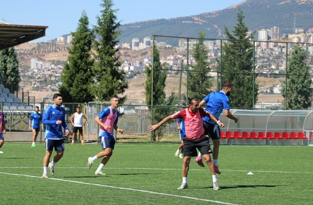 AKEDAŞ Kahramanmaraş İstiklalspor, Akçaabat Sebatspor Maçı Hazırlıklarına Devam Ediyor