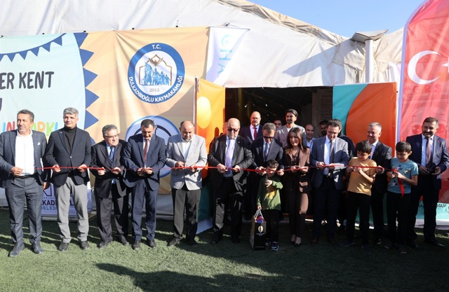 DULKADİROĞLU’NDA KONTEYNER KENT ÇOCUK OYUN PARKI AÇILIŞI