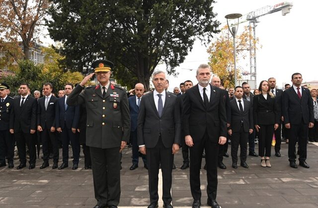 Gazi Mustafa Kemal Atatürk, Vefatının Yıl Dönümünde Törenle Anıldı