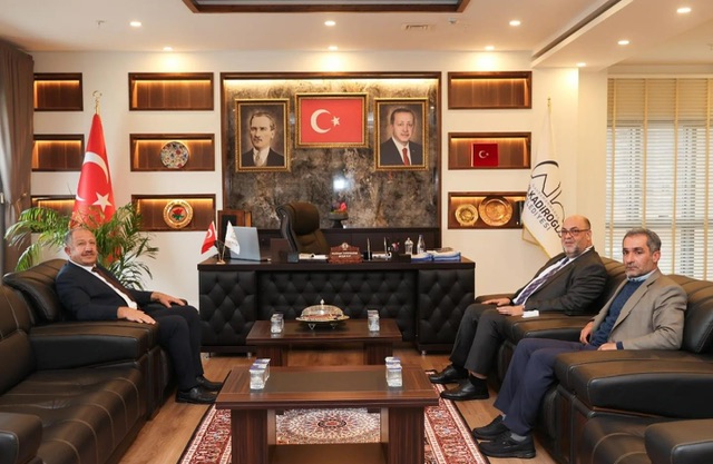 ÇELİKHAN BELEDİYE BAŞKANI MAHMUT ŞAHİN’DEN DULKADİROĞLU’NA ZİYARET