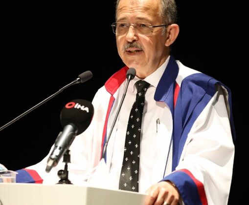 SANKO Üniversitesi Rektörü Prof. Dr. Güner Dağlı, “24 Kasım Öğretmenler Günü” dolayısıyla yayımladığı mesajında “Öğretmen, eğitimin en temel bileşenidir” dedi.