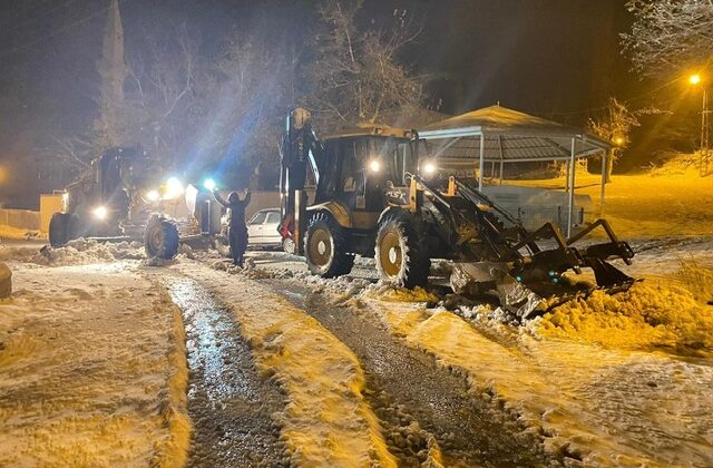 Onikişubat Belediyesi’nden Karla Mücadele Seferberliği