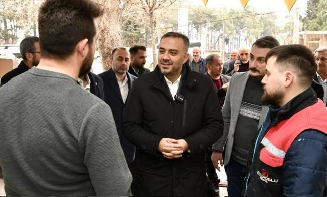 Onikişubat Belediyesi’nden karla mücadeleye devam