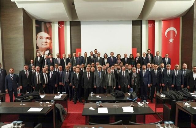 CHP İl Başkanları, Seçimli Kurultay Çağrılarına Karşı Açıklama Yaptı