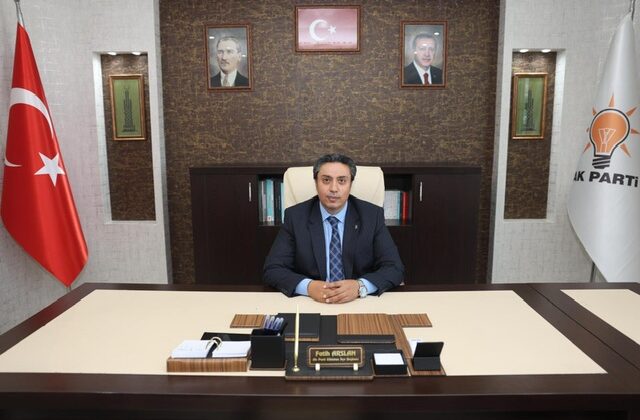 Elbistan’da Mazbata Heyecanı: AK Parti’nin Yeni İlçe Başkanı Fatih Arslan Göreve Başladı