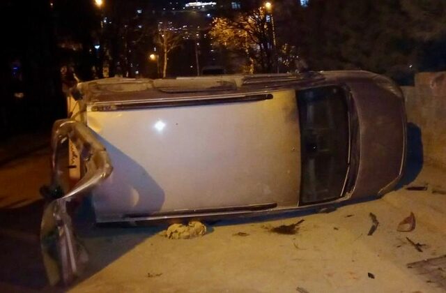 Kahramanmaraş’ta iki otomobil çarpıştı: 3 yaralı