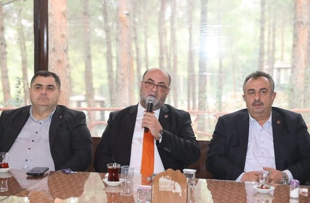 Dulkadiroğlu Belediye Meclis Üyeleri ve Aileleri Heyecan Bahçesi’nde Buluştu