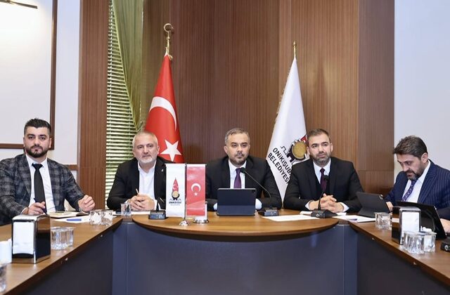 Başkan Toptaş; Etkili çözümlerle sağlam adımlar atmak en büyük hedefimiz