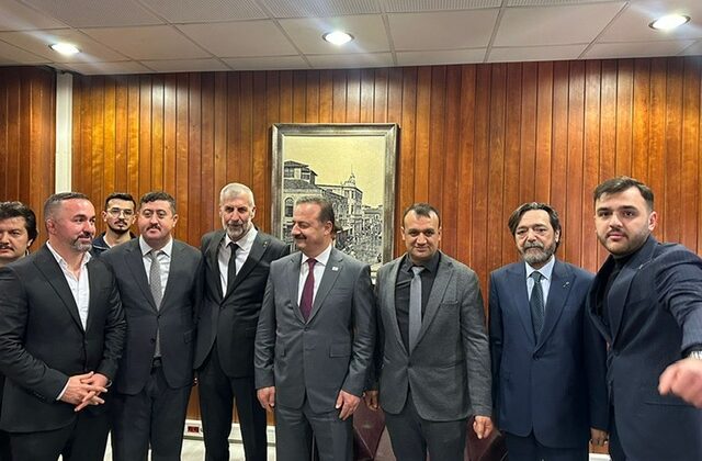 ANAHTAR PARTİ, DULKADİROĞLU İLÇE BAŞKANI OLARAK HACI AHMET SİVRİ’Yİ ATADI