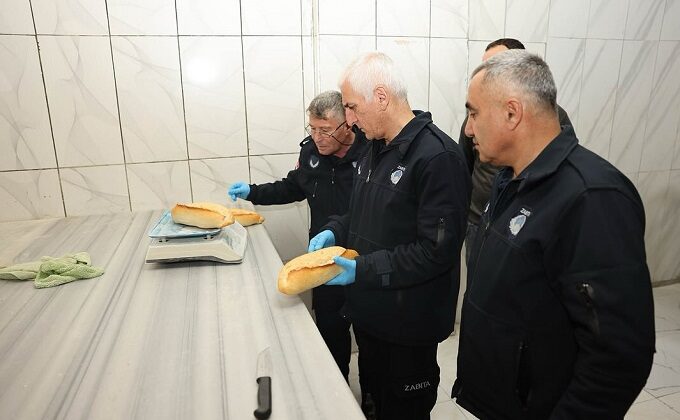 Göksun Belediyesi’nden Ramazan Öncesi Market ve Fırın Denetimi