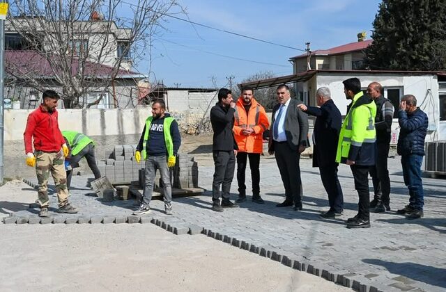Başkan Mehmet Karaca, İstasyon Mahallesi’nde Devam Eden Çalışmaları İnceledi