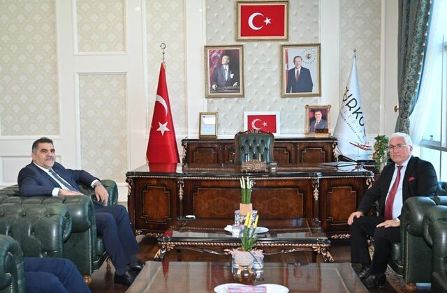 Pazarcık ve Türkoğlu Belediye Başkanları Bir Araya Geldi