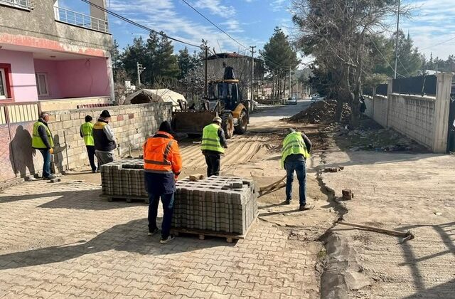 Türkoğlu Belediyesi İlçede Yol ve Altyapı Çalışmalarını Sürdürüyor