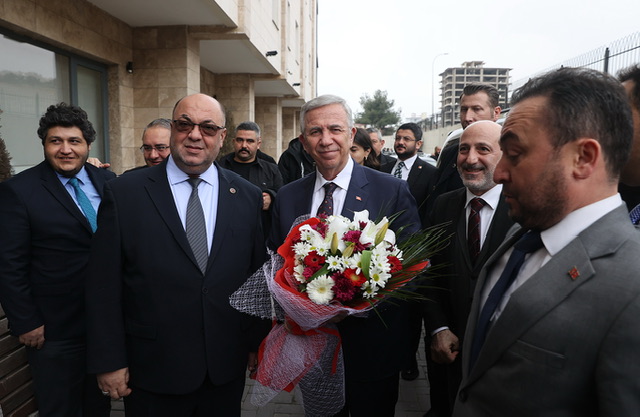 ANKARA BÜYÜKŞEHİR BELEDİYE BAŞKANI MANSUR YAVAŞ VE BERABERİNDEKİ HEYETTEN DULKADİROĞLU BELEDİYESİ’NE ZİYARET