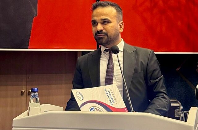 aşkan Özçakmak, kadrolaşma sorununa dikkat çekti