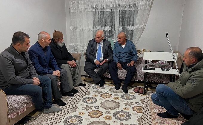 Göksun Belediye Başkanı Selim Cüce, Karadut Mahallesi’nde Vatandaşlarla Buluştu