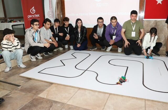 Kahramanmaraş’ta Robotik Temalı GençTek Toplantısı Düzenlendi